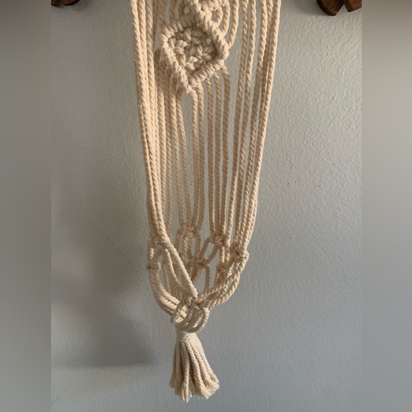 Handcrafted Driftwood Macrame Wall Hanging by Clover Rey NWT - Picture 6 of 9
